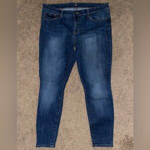 Gap Women’s Medium Wash Mid Rise Skinny Denim Leggings